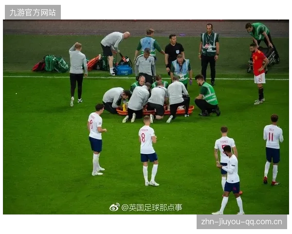 卢克肖随队出征：从“超级英雄”到“战地传奇”的转变