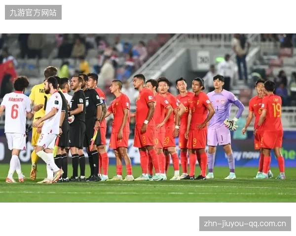 国安一比一战平大连：球队的坚韧与战术的精彩——从“逆袭”到“平局”的深度解读